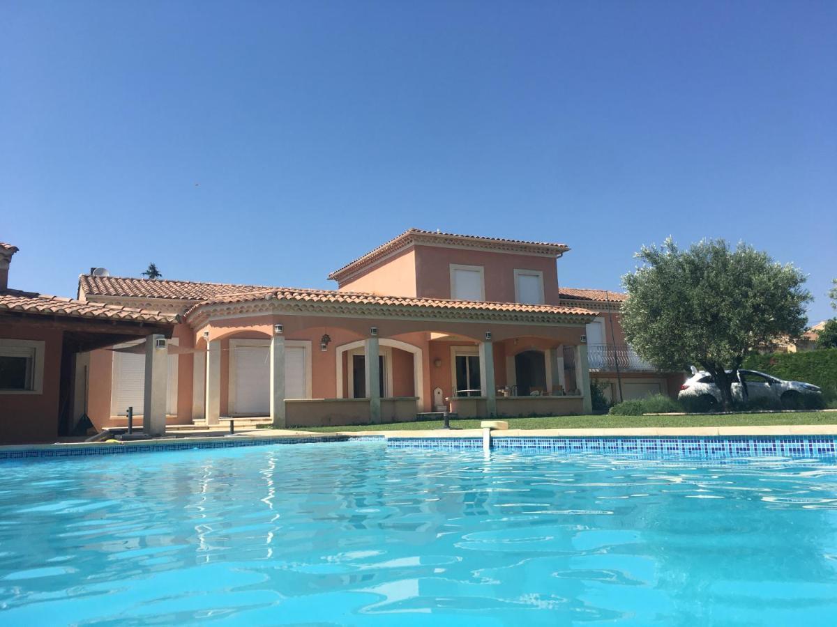Villa Et Maisonnette Provencales Carpentras Bagian luar foto