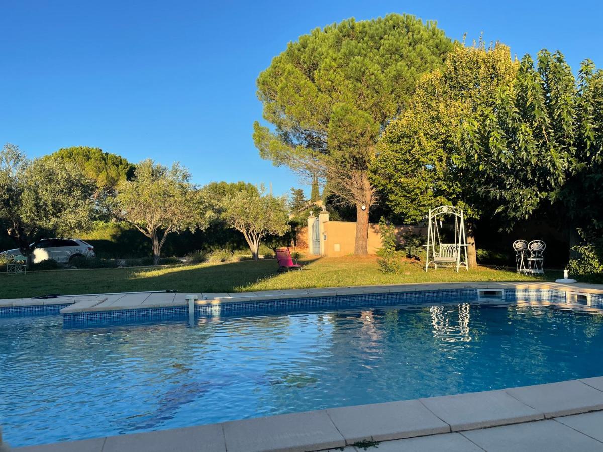 Villa Et Maisonnette Provencales Carpentras Bagian luar foto
